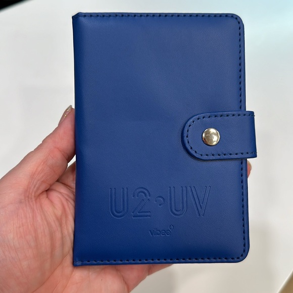 U2 UV Passport Wallet from Vibee - Picture 1 of 3